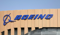 Boeing était en concurrence avec le groupe américain Lockheed Martin pour le contrat avec l'Air Force, et avec le groupe de défense américain Northrop Grumman pour le contrat avec l'US Navy ( AFP / Toby Shepheard )