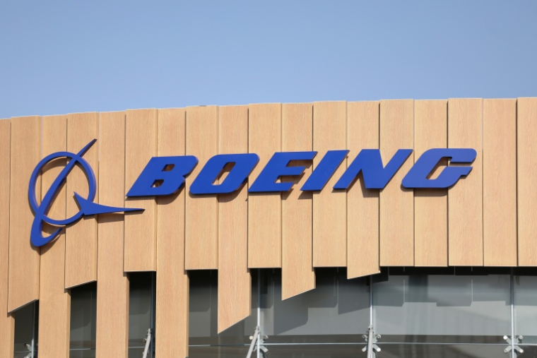 Boeing était en concurrence avec le groupe américain Lockheed Martin pour le contrat avec l'Air Force, et avec le groupe de défense américain Northrop Grumman pour le contrat avec l'US Navy ( AFP / Toby Shepheard )