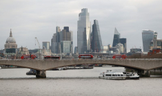 L'ESMA DEMANDE AUX BANQUES DE TRAITER LES DÉRIVÉS DANS L'UE APRÈS LE BREXIT