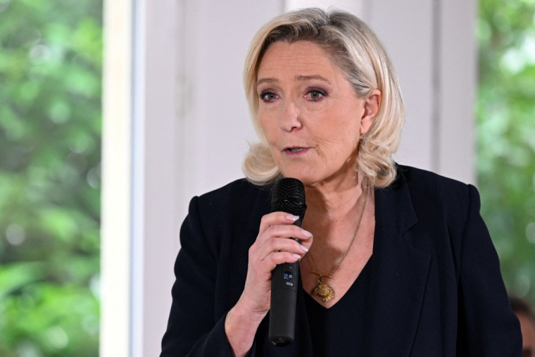 Marine Le Pen à Creutzwald, dans le nord-est de la France, le 31 janvier 2026. ( AFP / JEAN-CHRISTOPHE VERHAEGEN )