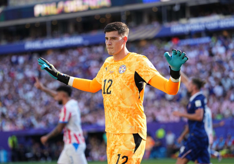 Le LOSC signe un héros paraguayen