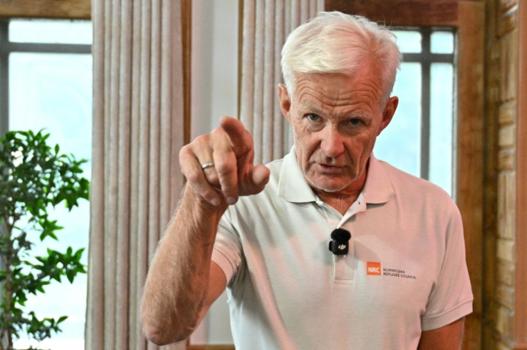 Le secrétaire général de l'ONG Conseil norvégien pour les réfugiés (NRC), Jan Egeland, lors d'un entretien avec l'AFP à Kaboul, le 10 septembre 2026 en Afghanistan ( AFP / Wakil Kohsar )