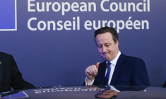 DAVID CAMERON OBTIENT DE BRUXELLES UN ACCORD "ANTI-BREXIT"