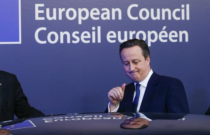DAVID CAMERON OBTIENT DE BRUXELLES UN ACCORD "ANTI-BREXIT"