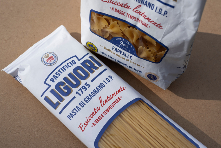 Les stratégies de place branding s'appuient sur des labels comme l'appellation d'origine protégée pour renforcer l'influence des régions ou des territoires dans la valorisation de leurs marques. (crédit: Adobe Stock)