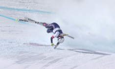 Capture vidéo fournie par le CIO/OBS de la chute de Lindsey Vonn lors de la descente des JO de Milan Cortina, le 8 février 2026 ( OBS / Handout )