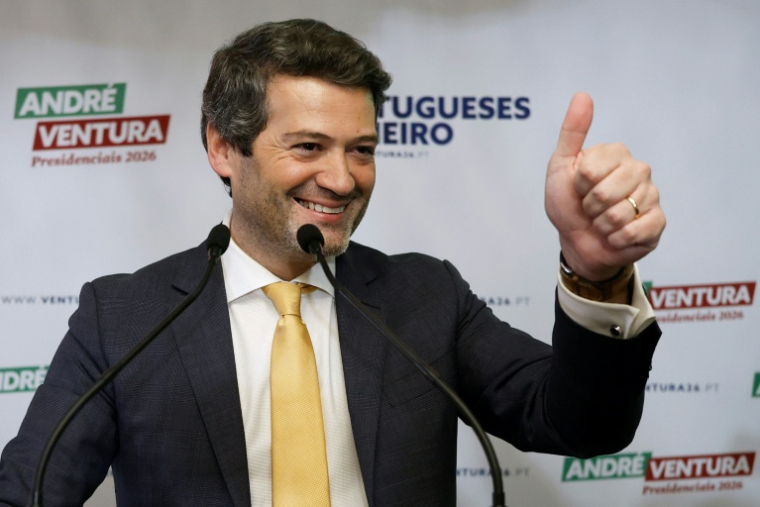 Le chef du parti Chega, le candidat d’extrême droite André Ventura, s’adresse à ses partisans dans la nuit du premier tour de l’élection présidentielle au Portugal, à Lisbonne, le 18 janvier 2026 ( AFP / FILIPE AMORIM )