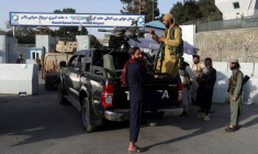 LA FRANCE ÉVACUE 49 PERSONNES DE KABOUL