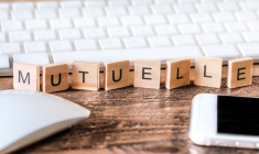 Ces contrats représentent un coût conséquent, avec des cotisations dépassant parfois les 2 000 euros par an (Crédit photo :  © Jérôme Rommé- stock.adobe.com)