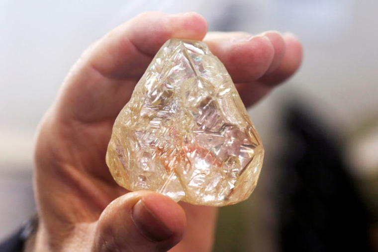 "DIAMANT DE LA PAIX" VENDU POUR 6,5 MILLIONS DE DOLLARS