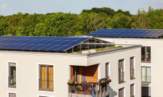 Énergie solaire en copropriété: les coûts et les bénéfices se partagent entre les copropriétaires. ( crédit photo : Shutterstock )