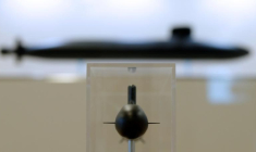 L'AUSTRALIE SIGNE UN PREMIER CONTRAT DE SOUS-MARINS AVEC DCNS