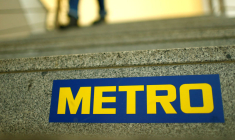 LE DISTRIBUTEUR METRO ESTIME QUE L'OFFRE REÇUE VENDREDI LE SOUS-ÉVALUE