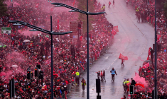 Un véhicule a foncé dans la foule pendant les célébrations du titre à Liverpool