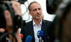 Raphaël Glucksmann, le 29 août 2026 à Blois ( AFP / Alain JOCARD )