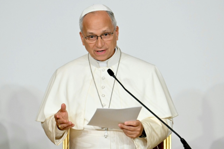 Le pape Léon XIV s'exprime lors d'une rencontre avec des membres de l’Assemblée synodale provinciale, des catéchumènes et des néophytes, à l’Institut catholique de Paris, le 26 septembre 2026 ( AFP / Alberto PIZZOLI )