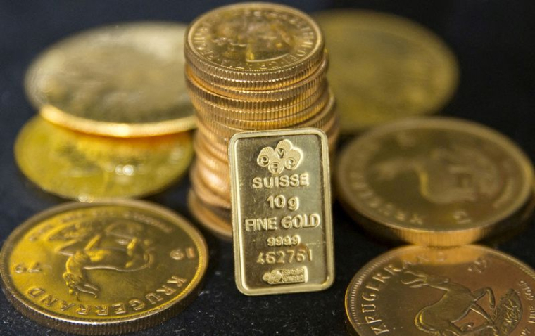 Des lingots d'or exposés chez le négociant en métaux précieux Hatton Garden Metals à Londres
