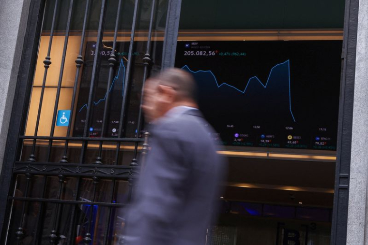 Les marchés financiers réagissent à la réélection de Lula au Brésil