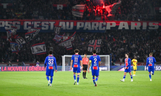 Le Conseil national de l'éthique ne veut pas de banderoles politiques en tribunes