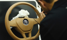 BMW, DAIMLER ET VOLKSWAGEN DANS LE COLLIMATEUR DE L'UE