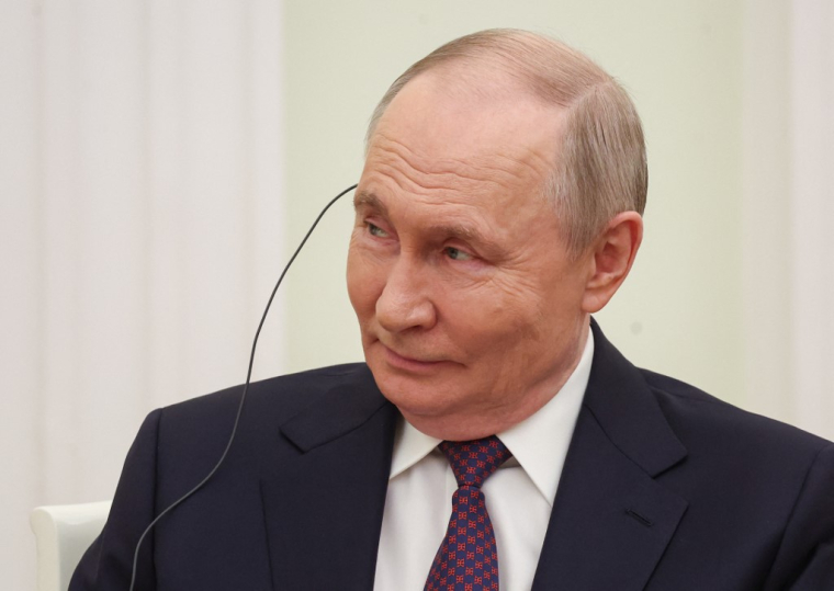 Vladimir Poutine à Moscou, en Russie, le 22 avril 2026. ( POOL / MAXIM SHIPENKOV )