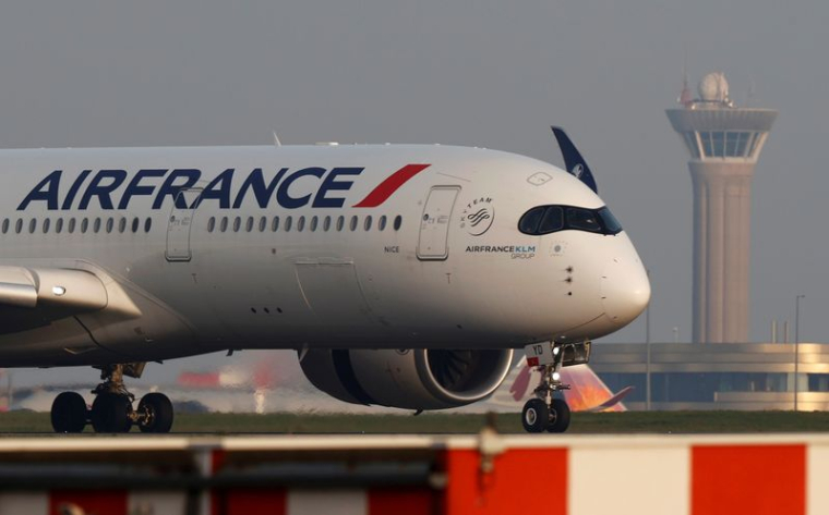 ACCORD ENTRE PARIS ET BRUXELLES SUR UNE NOUVELLE AIDE À AIR FRANCE