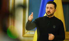 Le président ukrainien Zelensky tient une conférence de presse à Kyiv