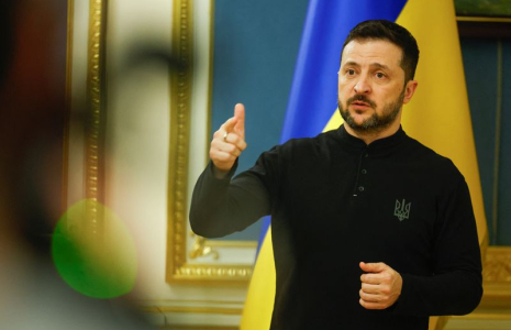 Le président ukrainien Zelensky tient une conférence de presse à Kyiv