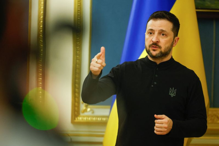 Le président ukrainien Zelensky tient une conférence de presse à Kyiv