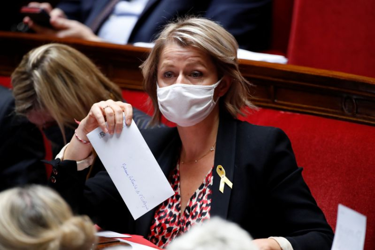 FRANCE: PAS DE BAISSE DES AIDES À L'ACHAT DE VÉHICULES MOINS POLLUANTS EN JANVIER, ANNONCE POMPILI