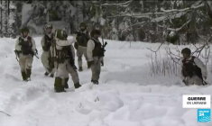 Guerre en Ukraine : Volodymyr Zelensky annonce s'être entretenu au téléphone avec Joe Biden