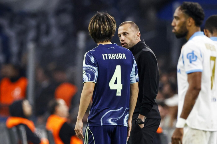 Après la défaite à Marseille, Heitinga et les joueurs de l’Ajax en prennent pour leur grade