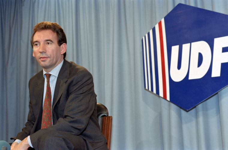 François Bayrou à Paris, le 22 septembre 1992. ( AFP / VINCENT AMALVY )