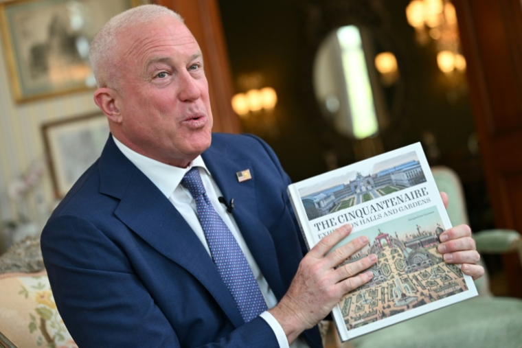 L'ambassadeur des Etats-Unis en Belgique, Bill White, à Bruxelles, le 17 avril 2026 ( AFP / Nicolas TUCAT )