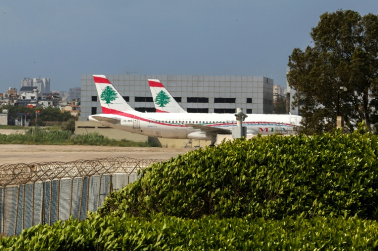Un avion de la Middle East Airlines sur le tarmac de l'aéroport de Beyrouth, le 10 avril 2026. ( AFP / Anwar AMRO )
