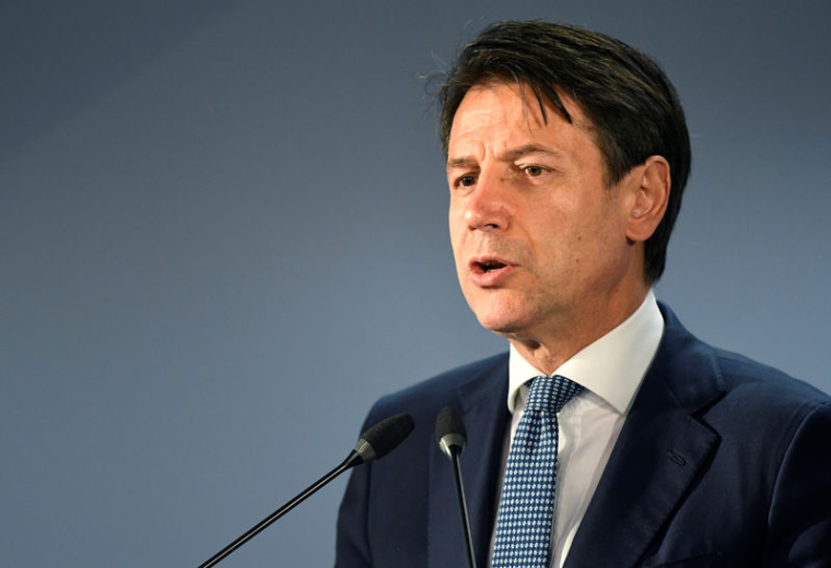 CONTE DÉNONCE LES PROJETS D'ARCELORMITTAL EN ITALIE