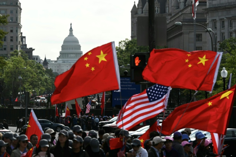 Manifestations en faveur de Xi Jinping dans les rues de Washington le 24 septembre 2026 ( AFP / Kent NISHIMURA )