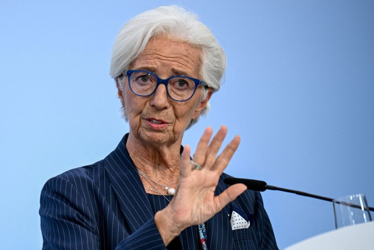 La présidente de la BCE, Christine Lagarde, tient une conférence de presse à Berlin.