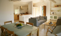 Découvrez toutes les informations utiles concernant la location meublée non professionnelle. (© DR)