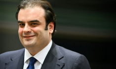 Le nouveau président de l'Eurogroupe, le Grec Kyriakos Pierrakakis, à Bruxelles, le 11 décembre 2025 ( AFP / NICOLAS TUCAT )