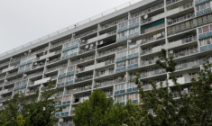 Un immeuble de la cité des 4.000 à La Courneuve, le 4 mai 2017 en Seine-Saint-Denis ( AFP / Thomas SAMSON )