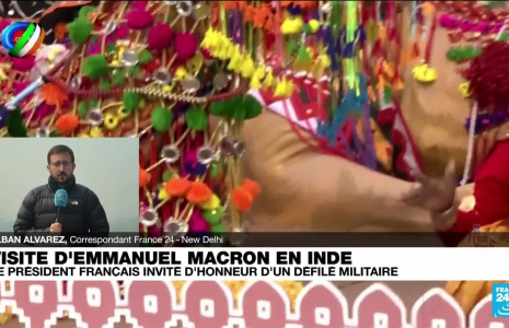 Emmanuel Macron en Inde : le président français a assisté à un défilé militaire à New Delhi