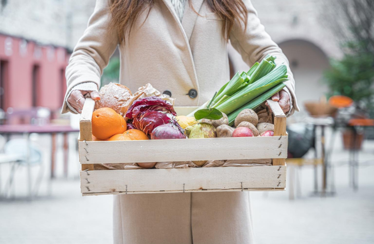 Pour commencer l’année en pleine forme, vous pouvez décider de vous abonner à une AMAP. ( crédit photo : Getty Images )