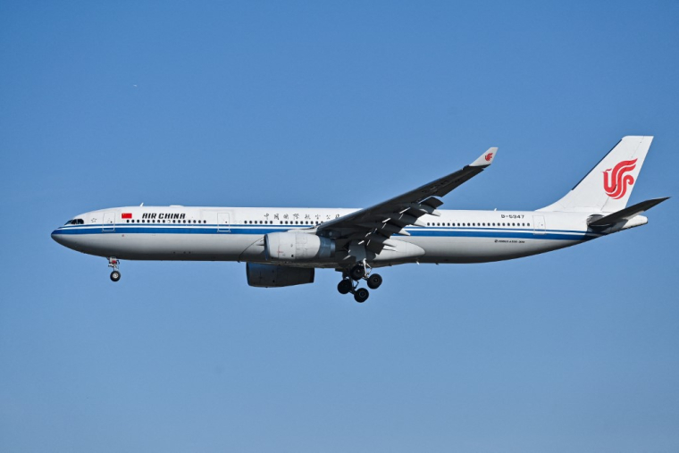 Un Airbus A330-300 d'Air China (illustration) ( AFP / ADEK BERRY )