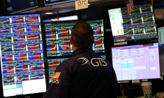 Un opérateur à la Bourse de New York, le 7 octobre 2025 ( AFP / TIMOTHY A. CLARY )