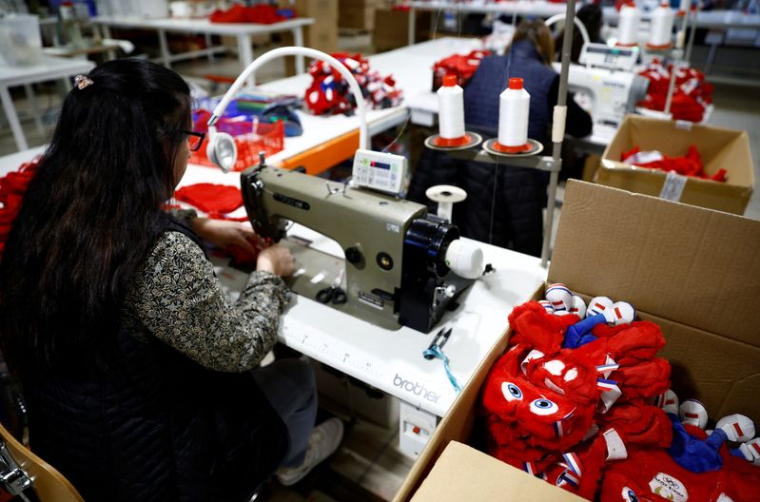 Production des mascottes des JO et Paralympiques de Paris 2024 en Bretagne