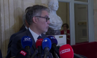 Motion de censure: Faure dénonce "une formidable hypocrisie" dans l'hémicycle