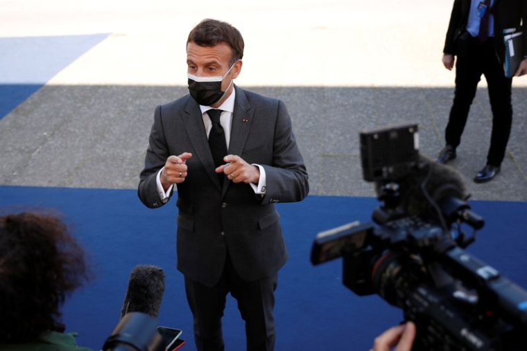 MACRON JUGE LA LEVÉE DES BREVETS DE VACCINS SECONDAIRE