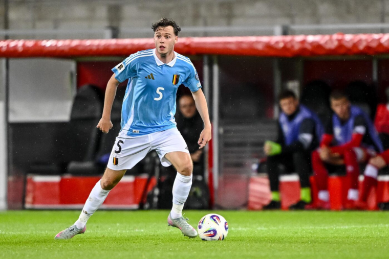 Un international belge blessé... à cause d'un panneau publicitaire