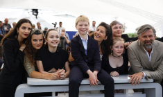 "LES PIRES" REMPORTE LE PRIX DE LA SECTION "UN CERTAIN REGARD" À CANNES